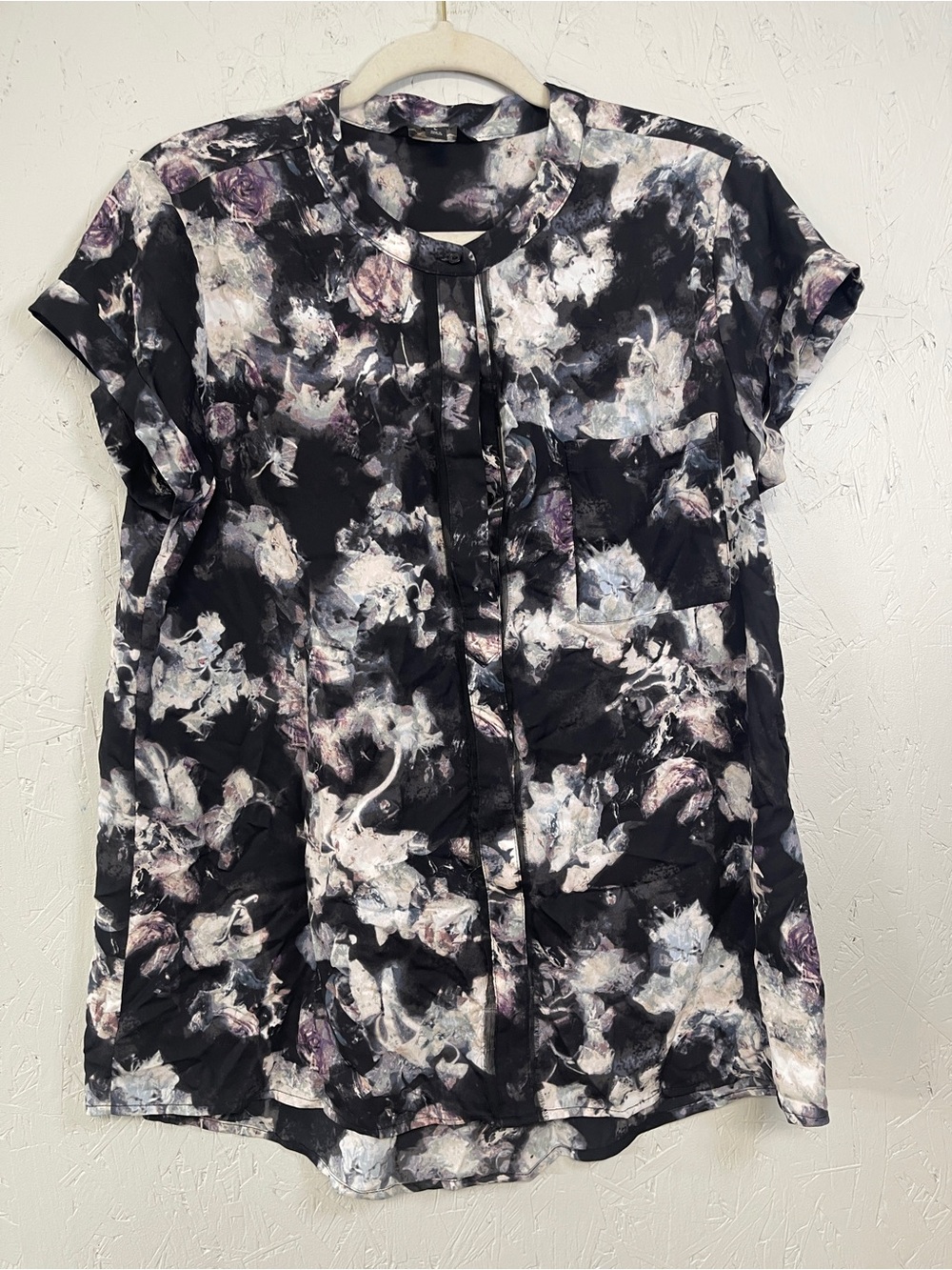 Simply Vera Vera Wang Black Floral Watercolor Short Sleeve Blouse